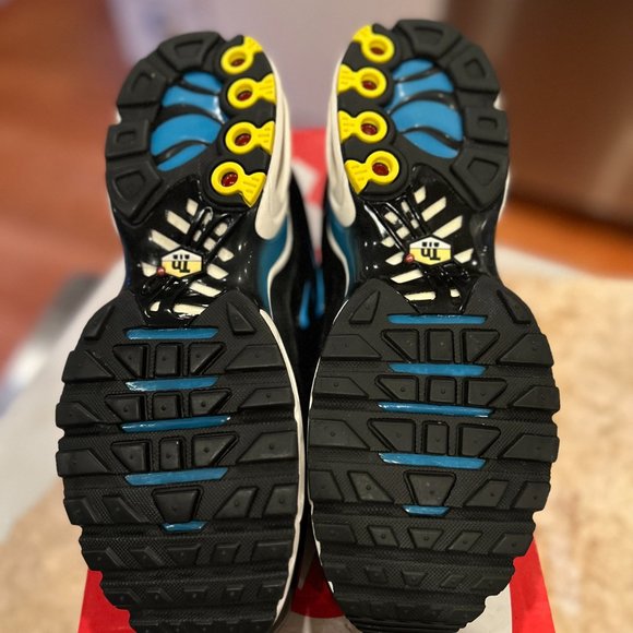 Air Max Plus - Picture 6 of 6